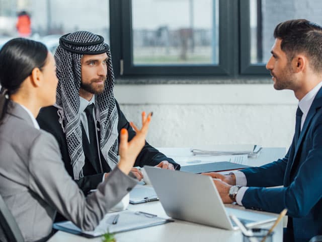Equipo de intérpretes de idiomas